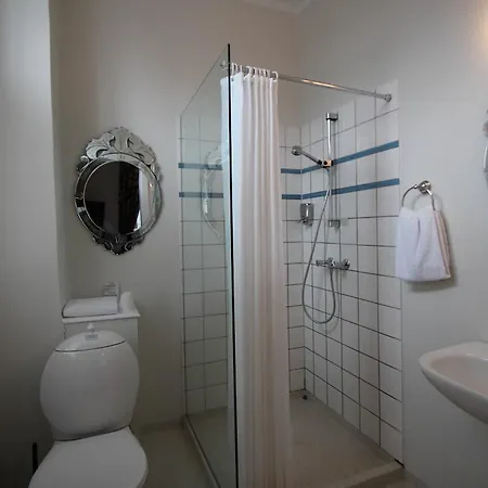 Manor House 4*