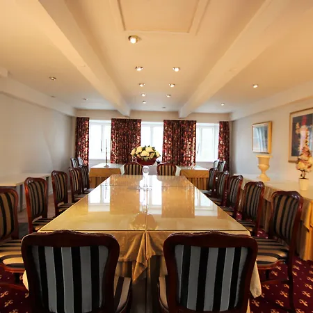 Manor House Hotel
