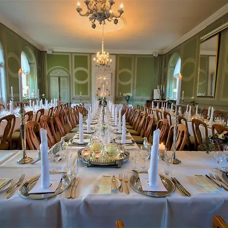Manor House 4*