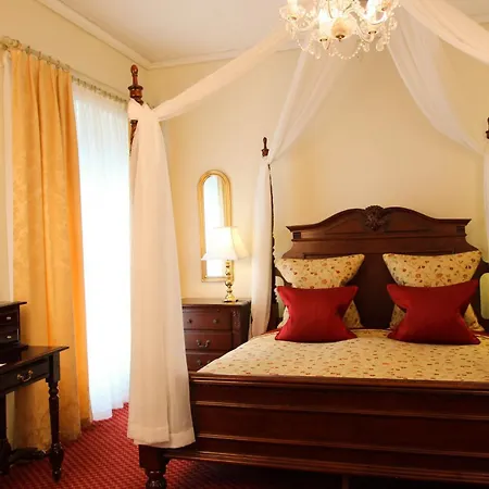 Hotell Manor House