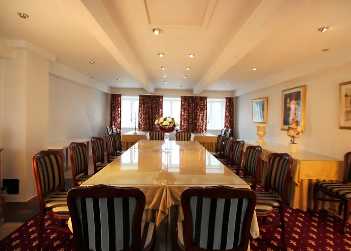 Manor House Hotel
