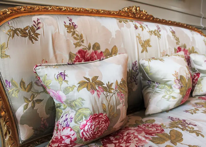 Manor House Hotel 4*