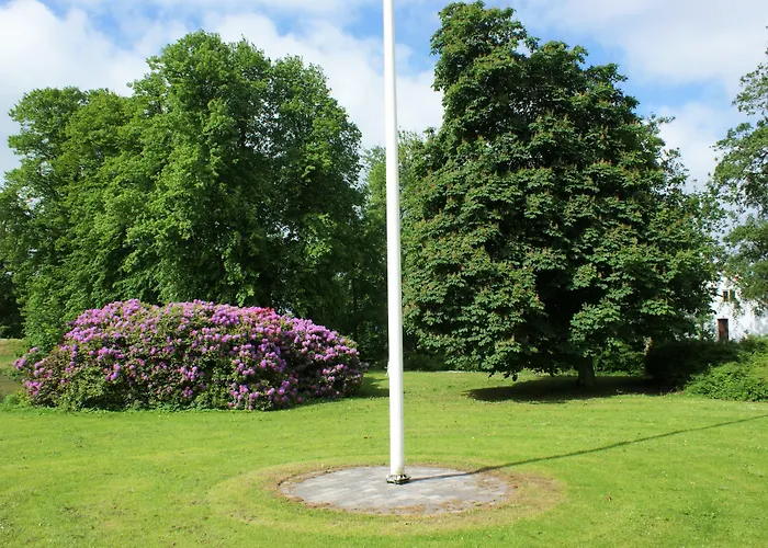 Manor House Hotel 4*
