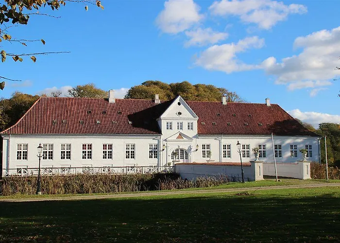 Hotel Manor House 4*
