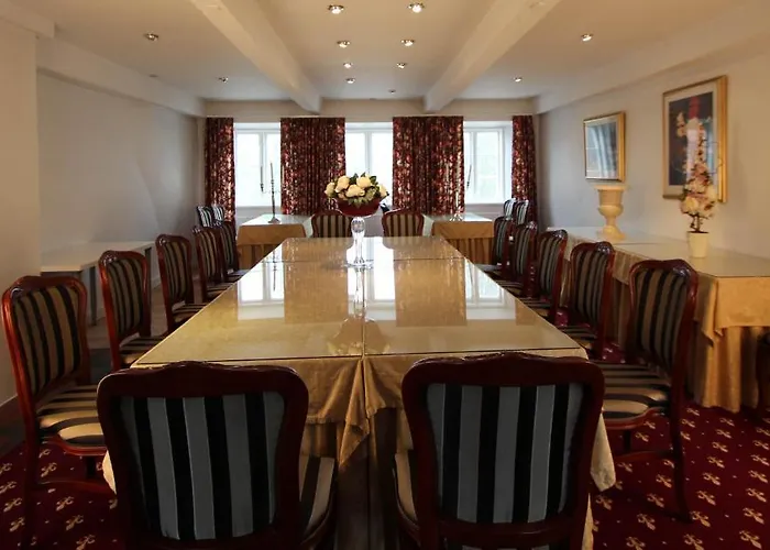 Manor House 4* Store Restrup